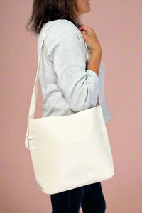 Shoulder Bag w/Cosmetic Pouch - White
