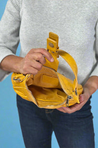 Grunge Buckle Baguette Shoulder Bag - Mustard