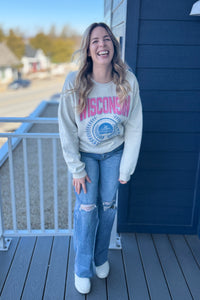 Wisconsin State Wreath Graphic Sweatshirt