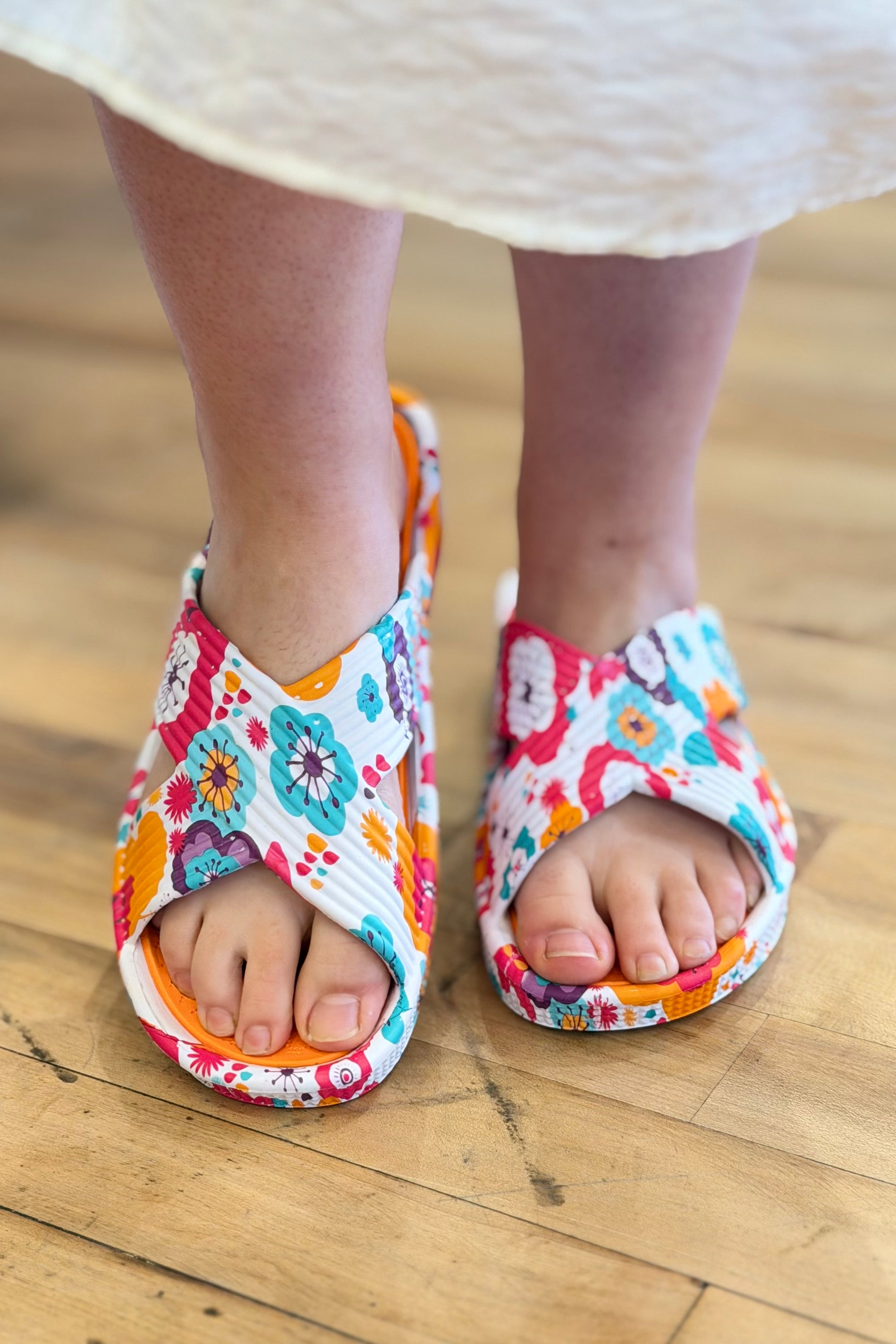 Spa Day Sandal - Fuchsia Floral