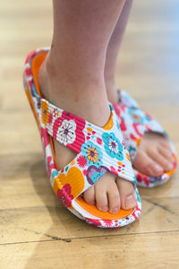 Spa Day Sandal - Fuchsia Floral