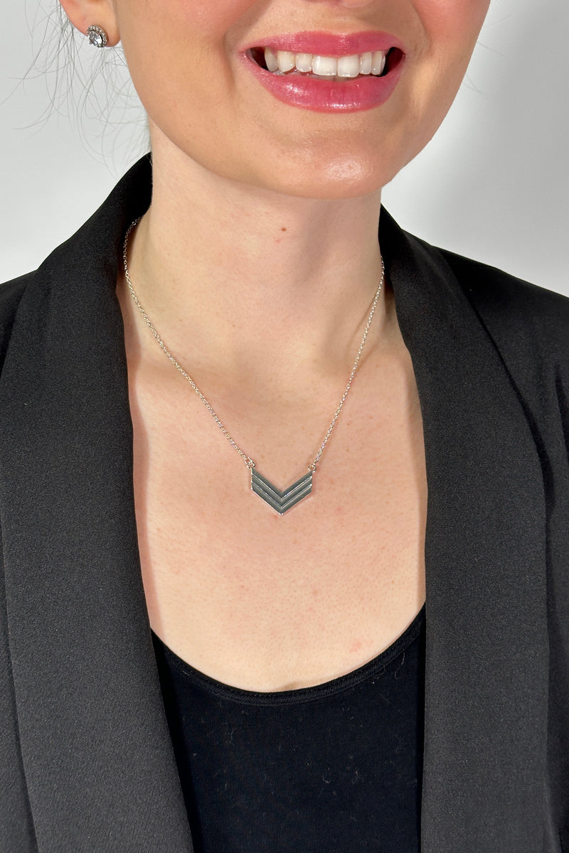 Metallic Arrow Pendant Necklace - Silver