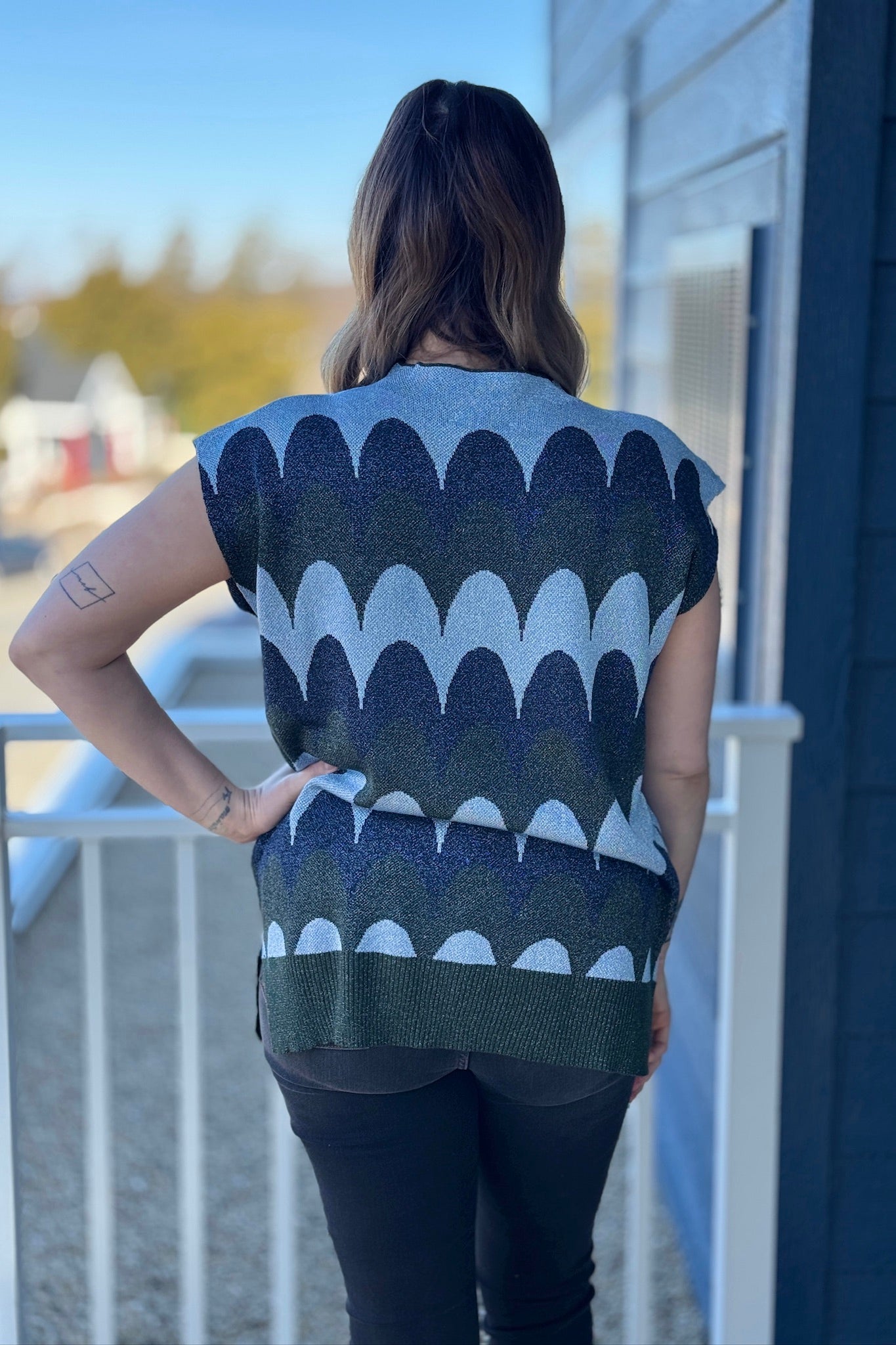 Bold Scallop Wave Mock Neck Top