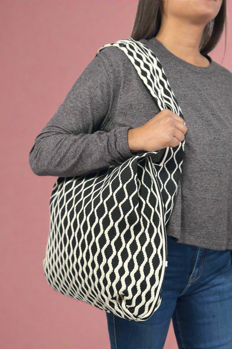 Knitted Shoulder Tote - Black