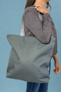 Retro Embroidered Canvas Tote - Green