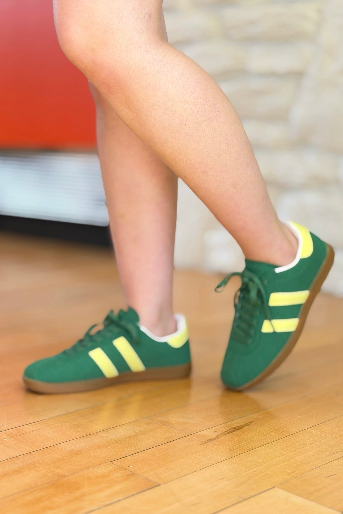 Huckle Sneaker With Stripes - Green