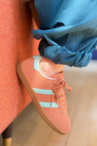 Huckle Sneaker With Stripes - Orange