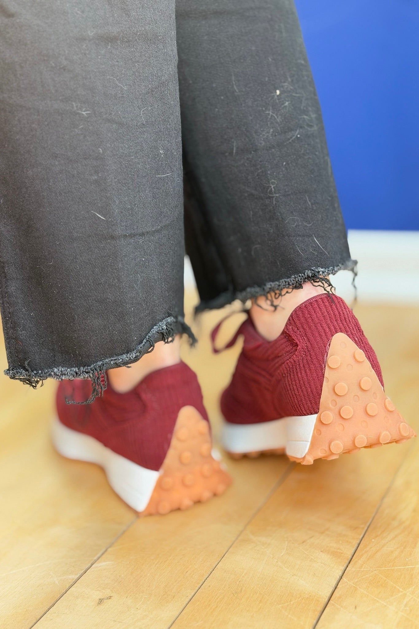 Elani Corduroy Sneaker - Burgundy