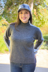 Crewneck Colorblock Sweater - Grey