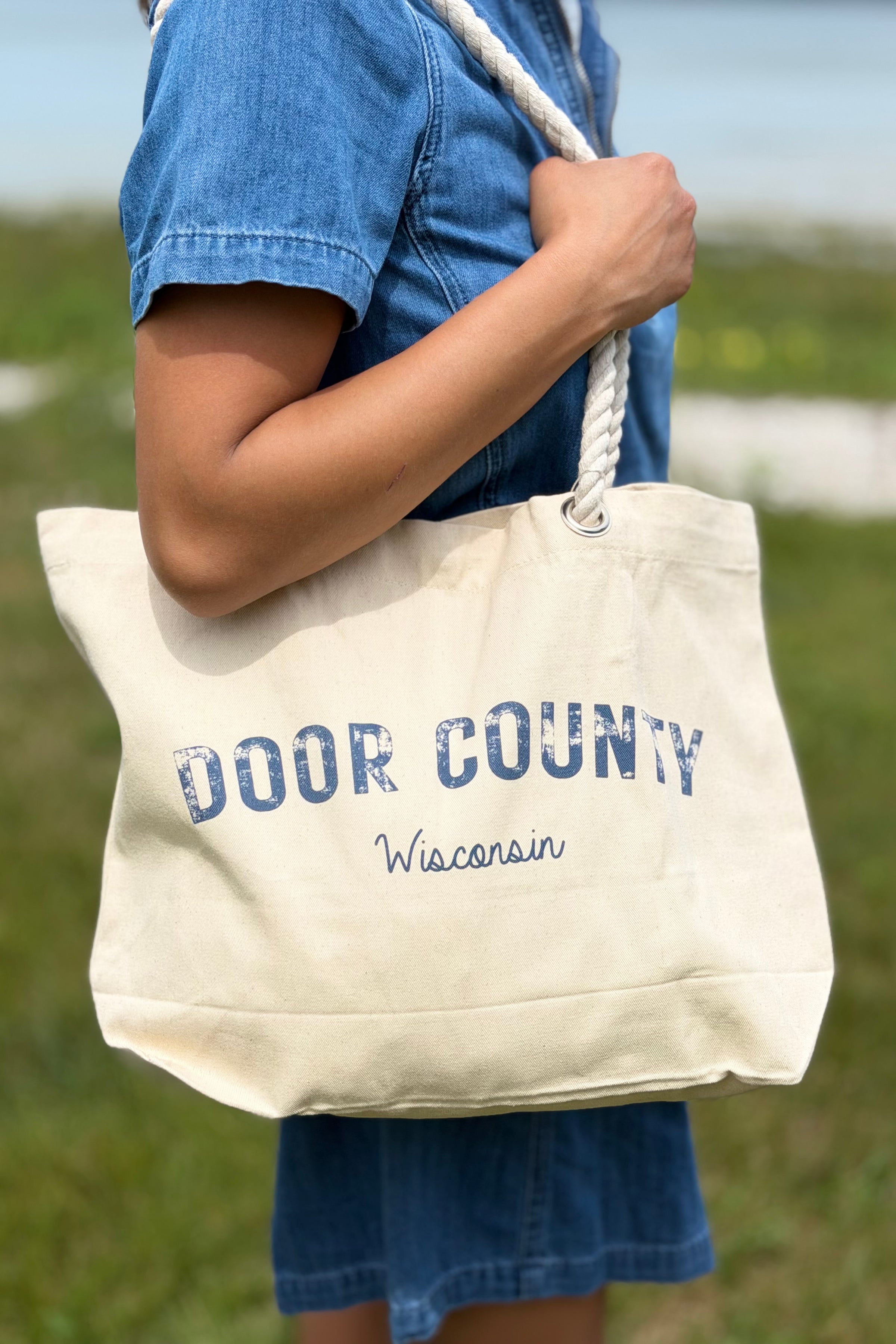 Door County Tote With Rope Handles - Navy