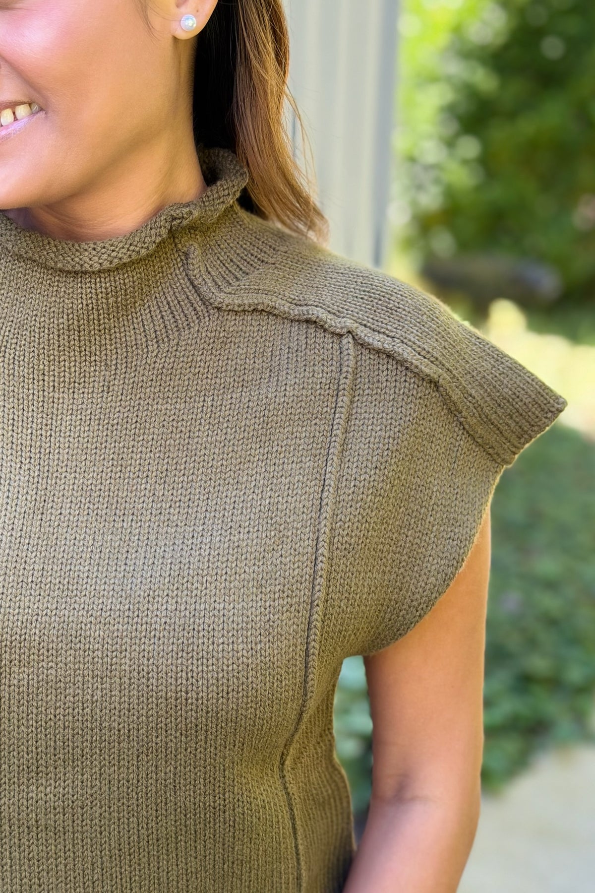 Crewneck Cap Sleeve Sweater - Olive
