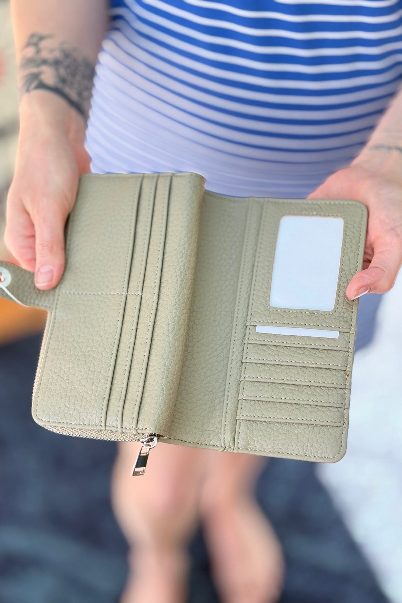 Eleanor Wallet - Khaki