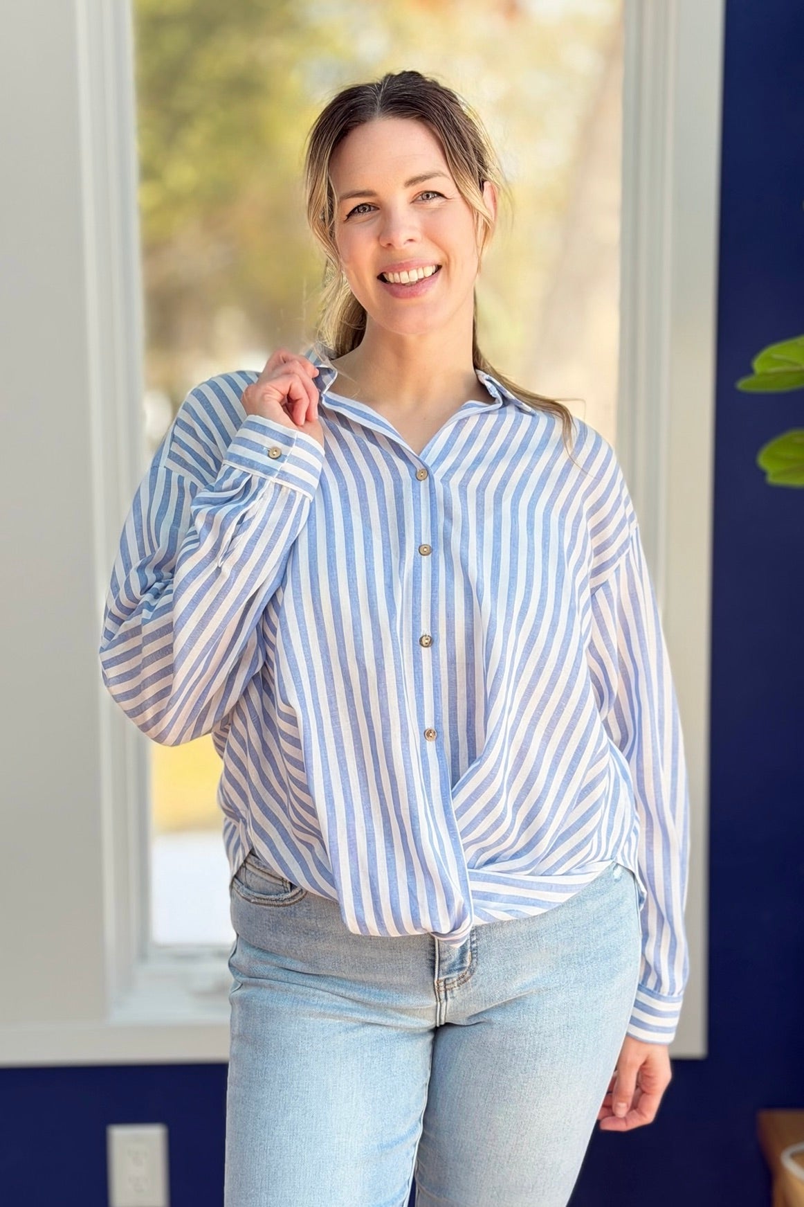 Striped Knotted Front Shirt - Blue