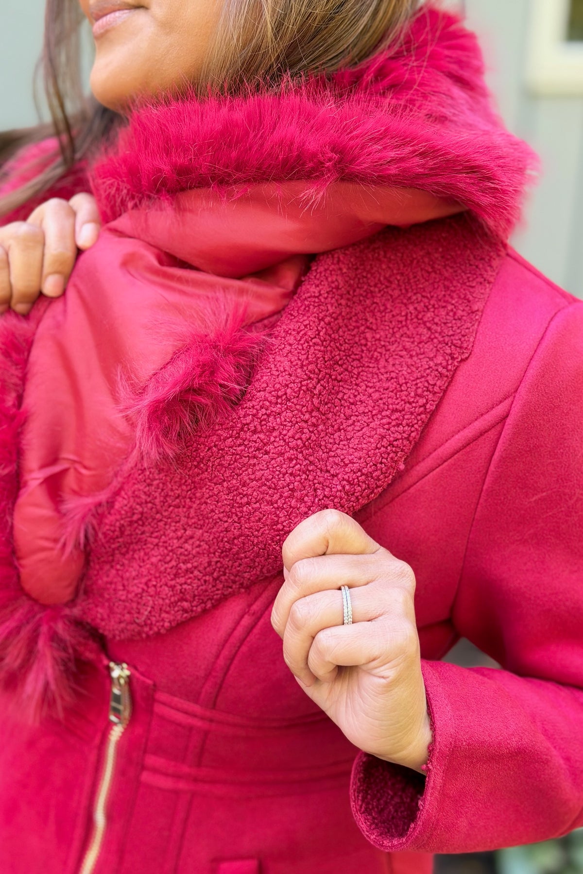Luxe Faux Fur-Collar Tailored Coat - Red