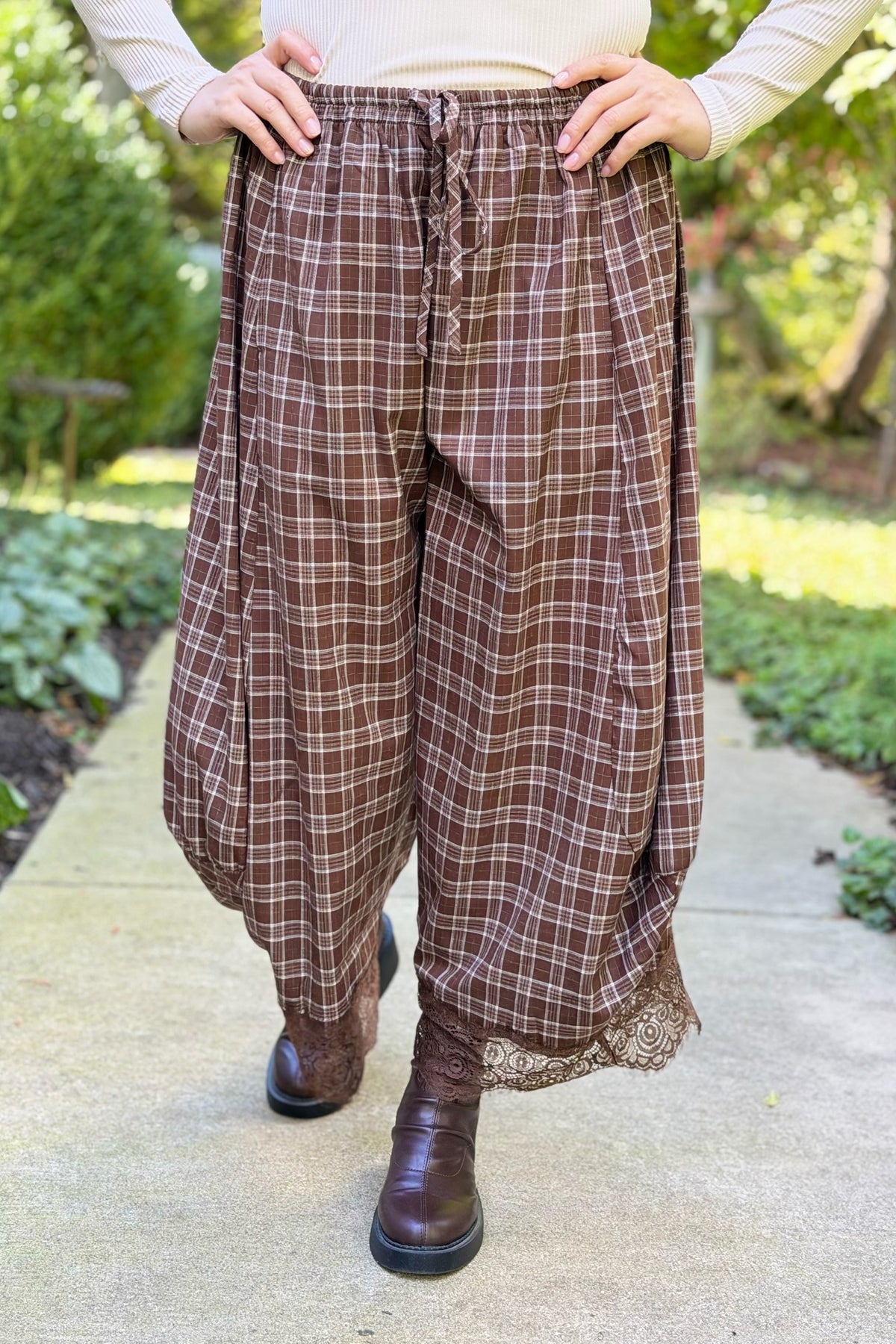 Flowy Plaid Wide Balloon Leg Pants