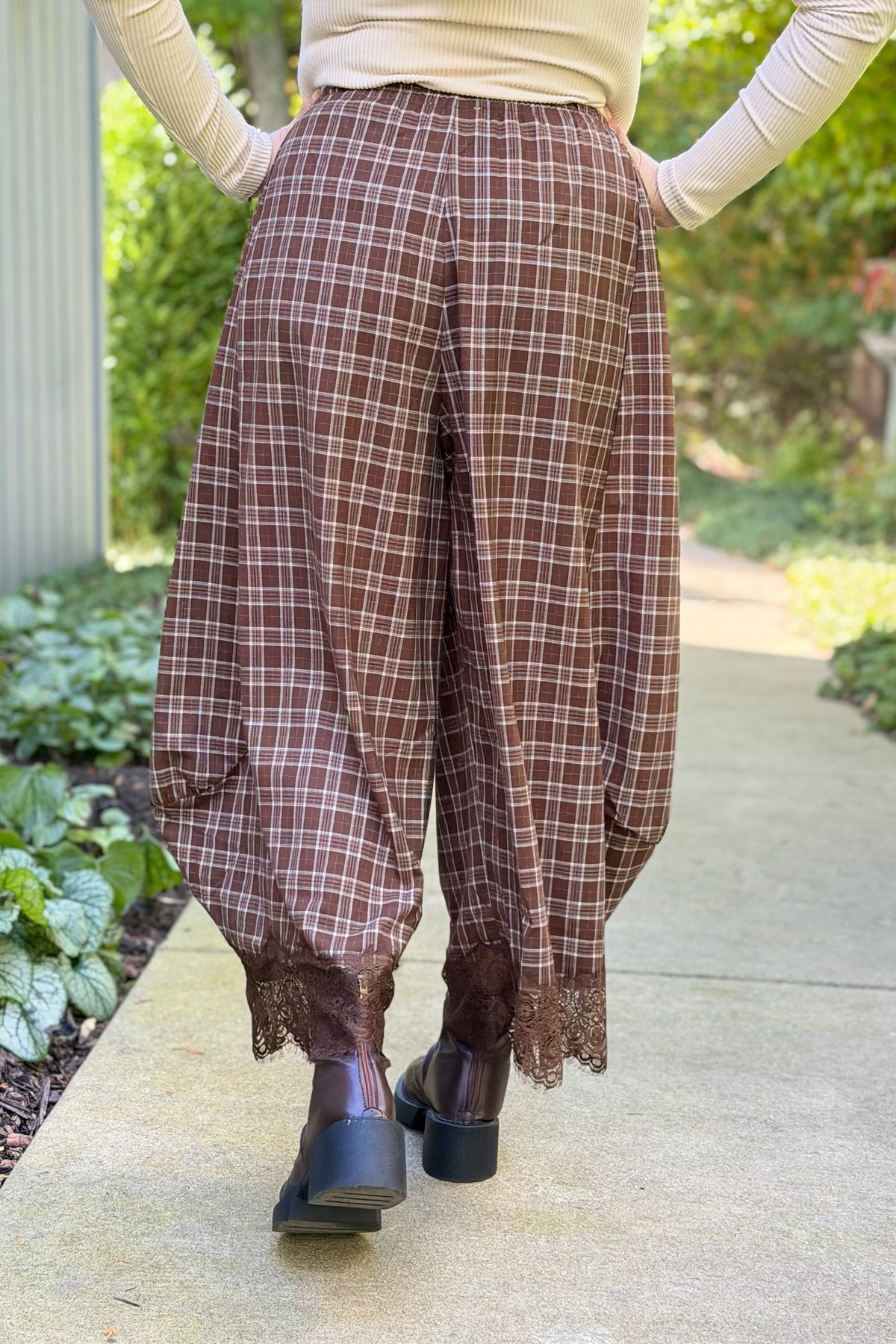 Flowy Plaid Wide Balloon Leg Pants