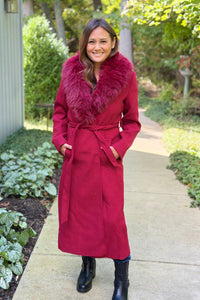 Monarch Faux Fur-Collar Coat - Dark Red