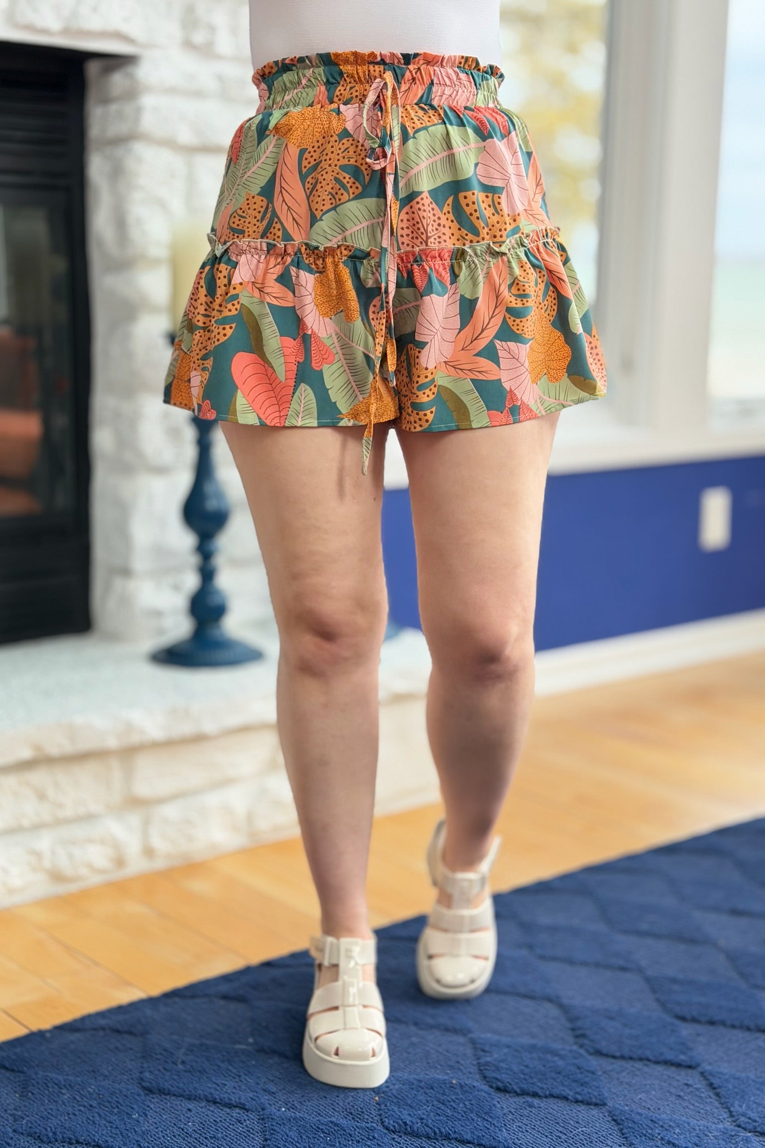 Tropical Print Elastic Waist Shorts