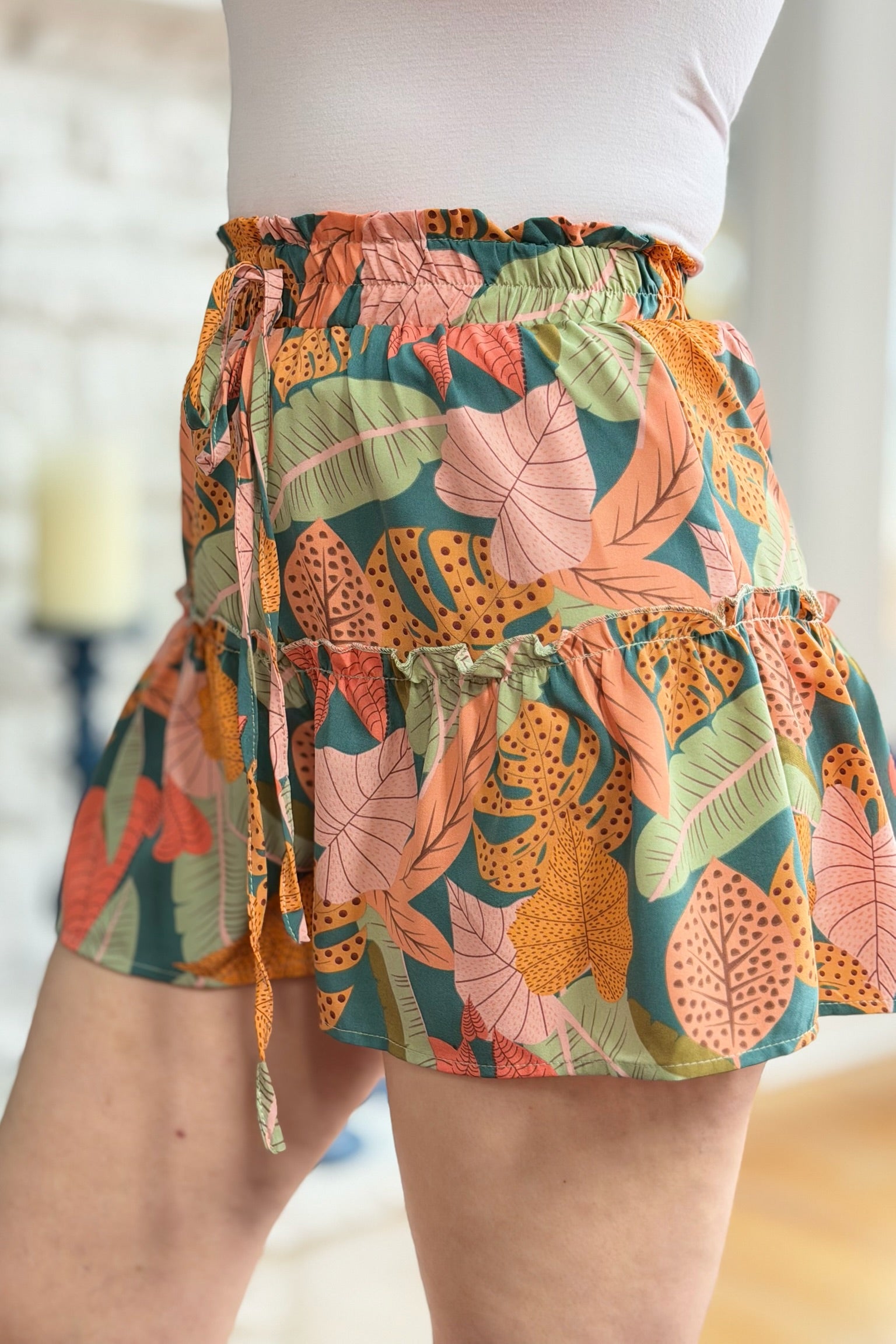 Tropical Print Elastic Waist Shorts