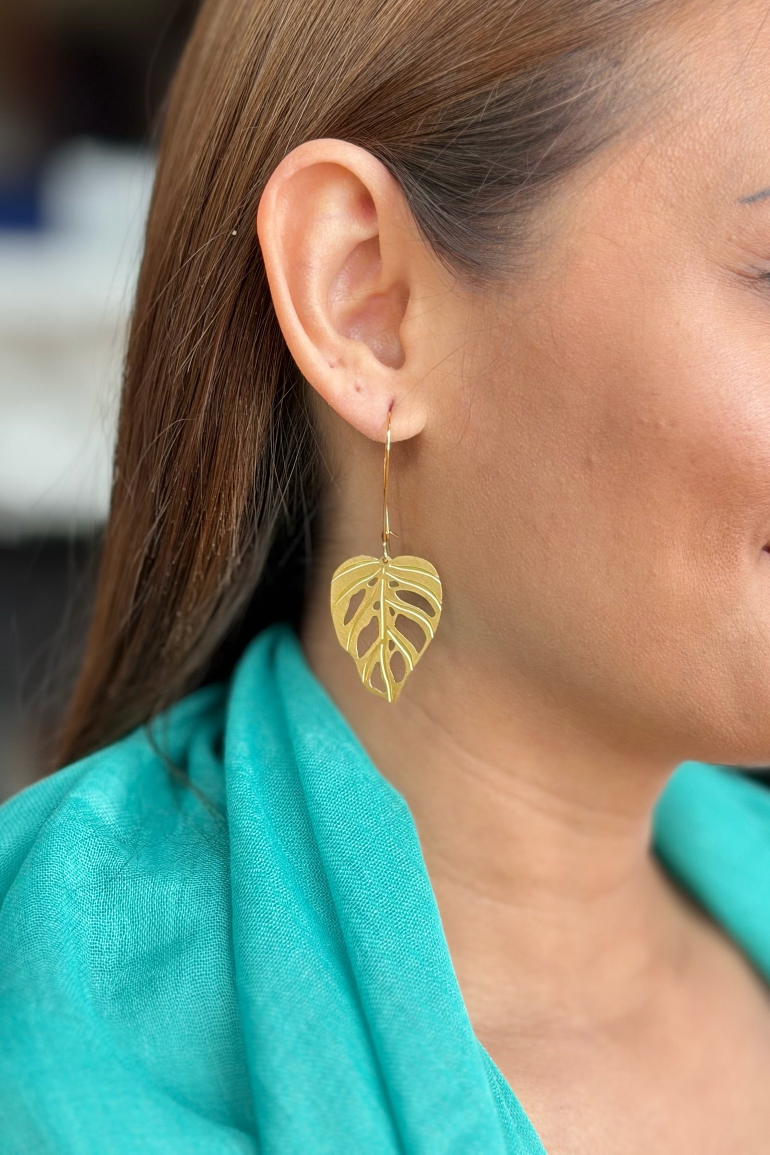 Monstera Adansonii Earrings - Gold