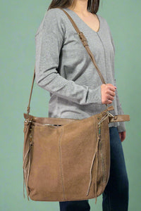 Emilia Hobo - Nutmeg
