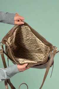 Emilia Hobo - Nutmeg