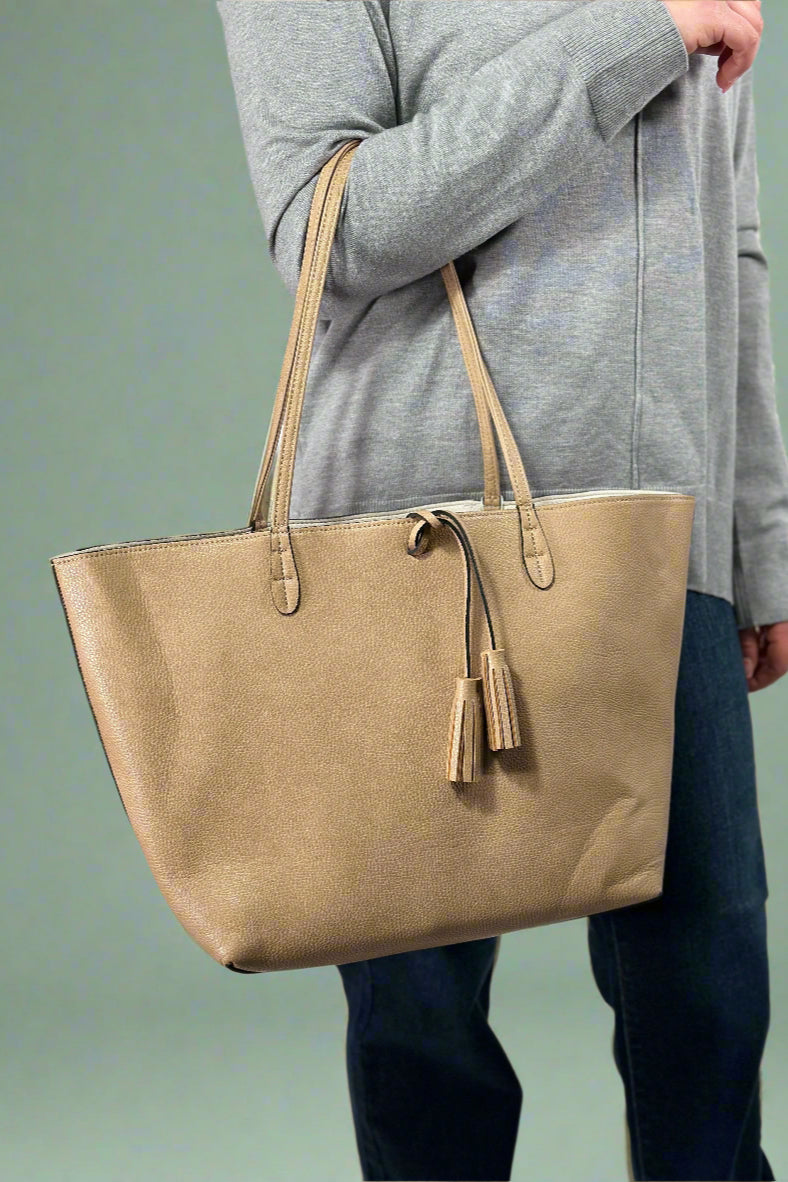 Avi Classic Reversible Tote Tan