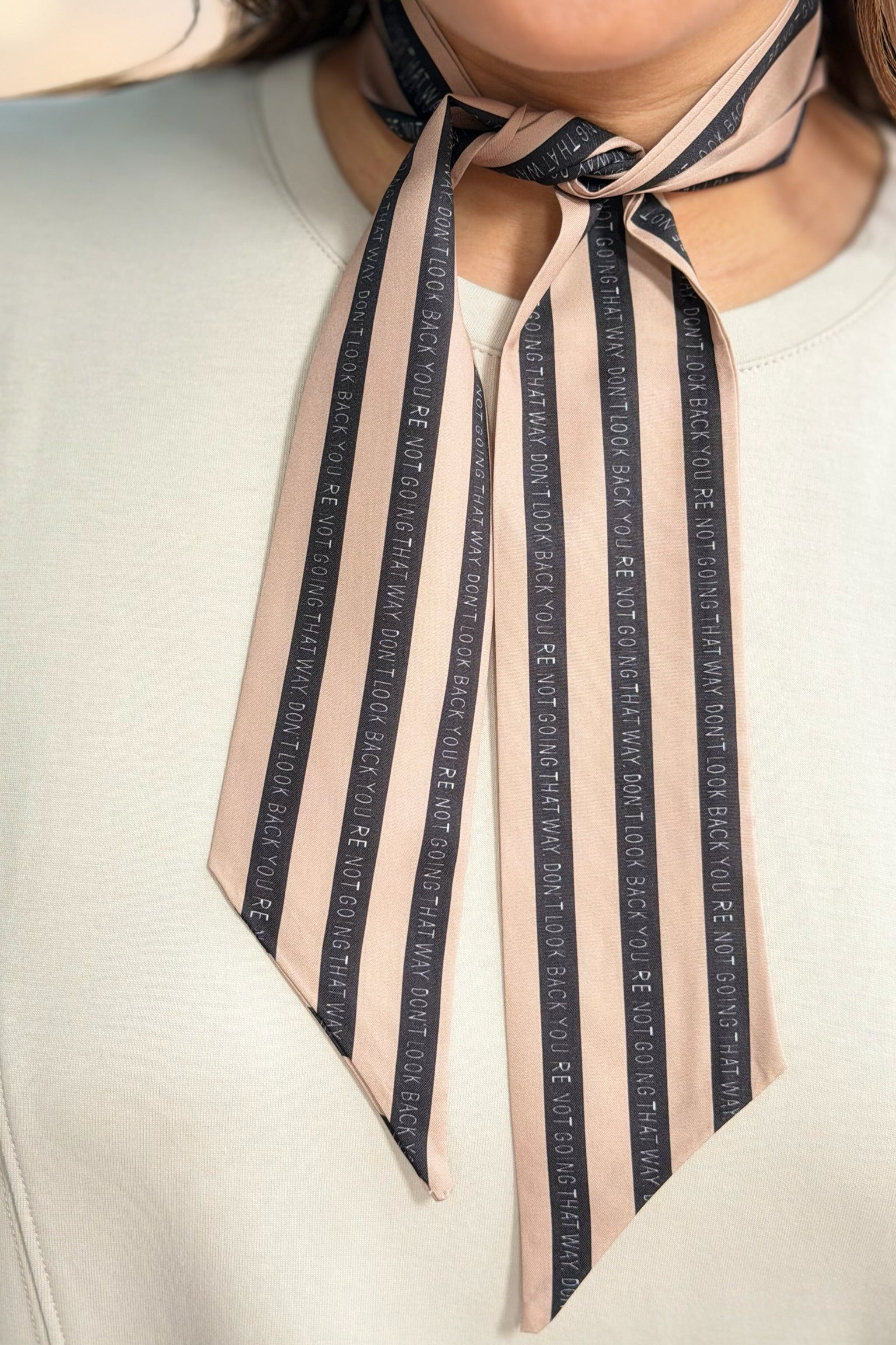 Twilly Scarf Bowknot - Letter Coffee