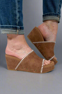 Vivian Wedge Slip On Sandal - Tan