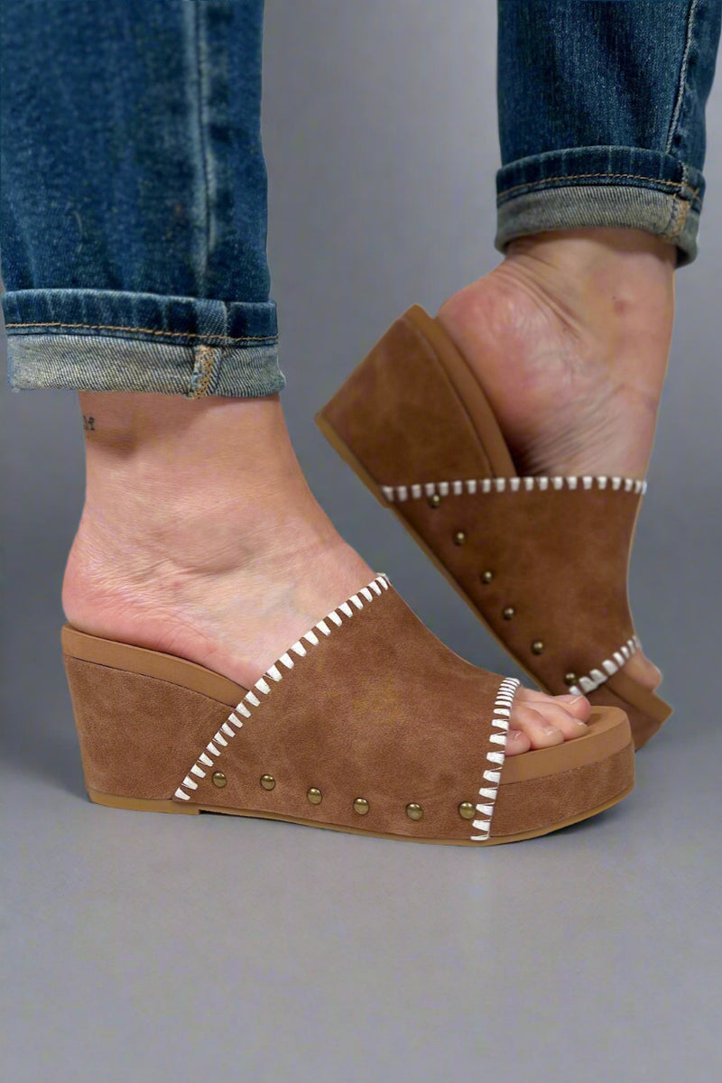 Vivian Wedge Slip On Sandal - Tan