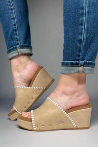 Vivian Wedge Slip On Sandal - Nude
