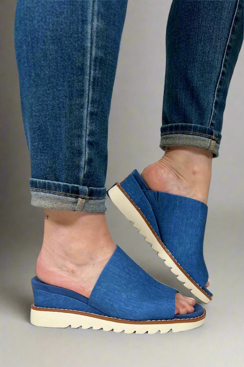 Wedge Slip On Diagonal - Blue