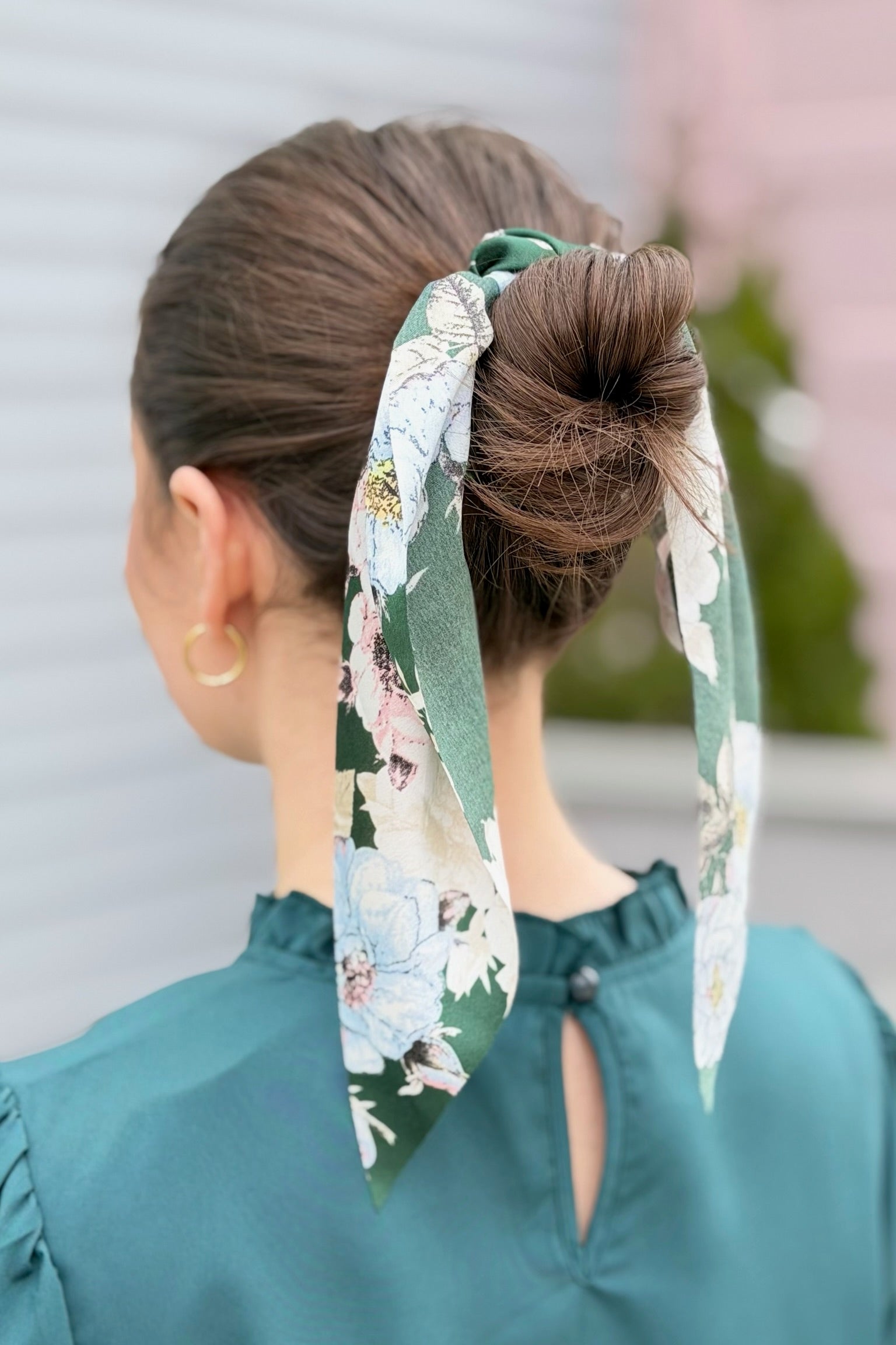 Ponytail Scrunchie With Ribbon - Green