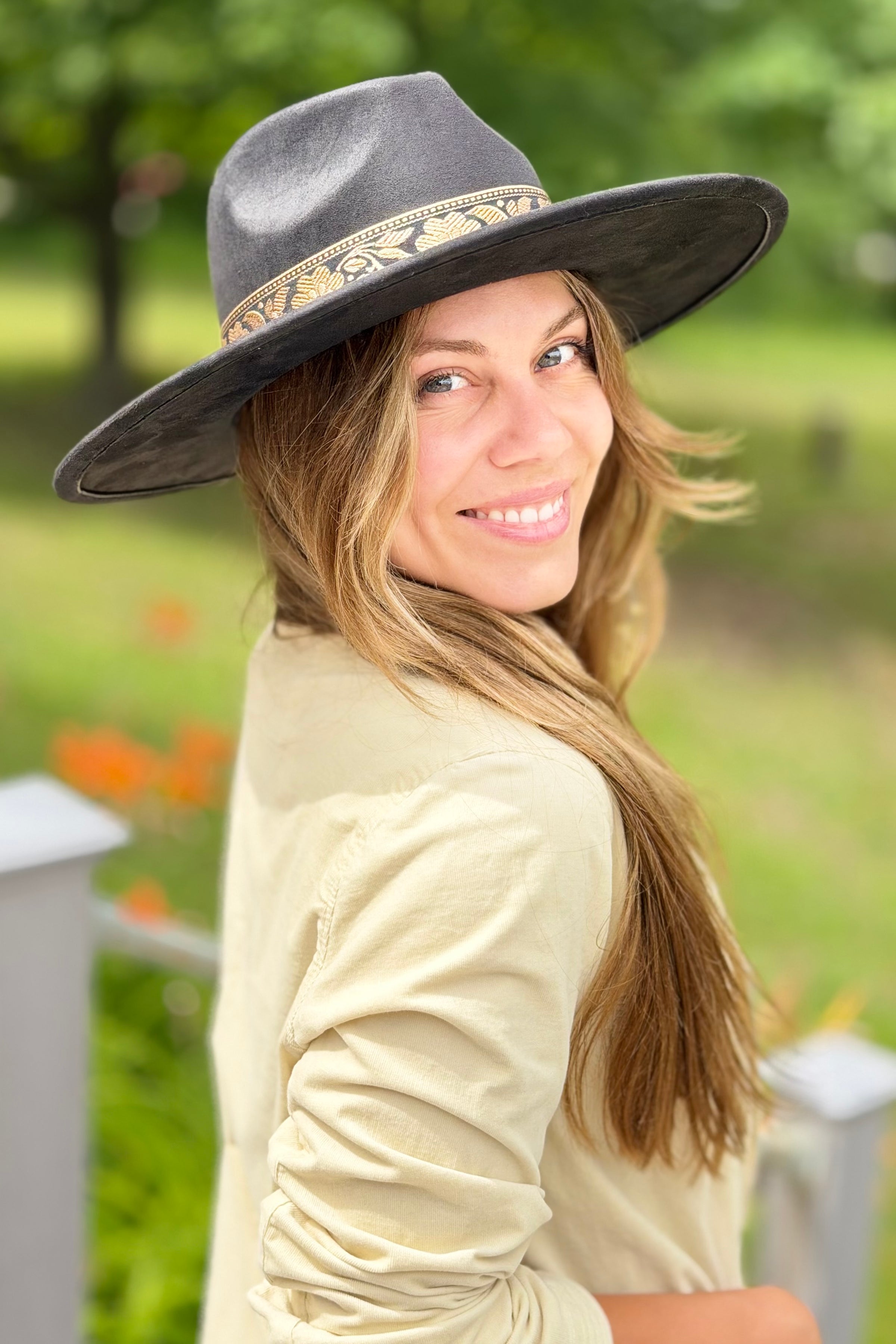 Hat With Floral Ribbon Band - Black