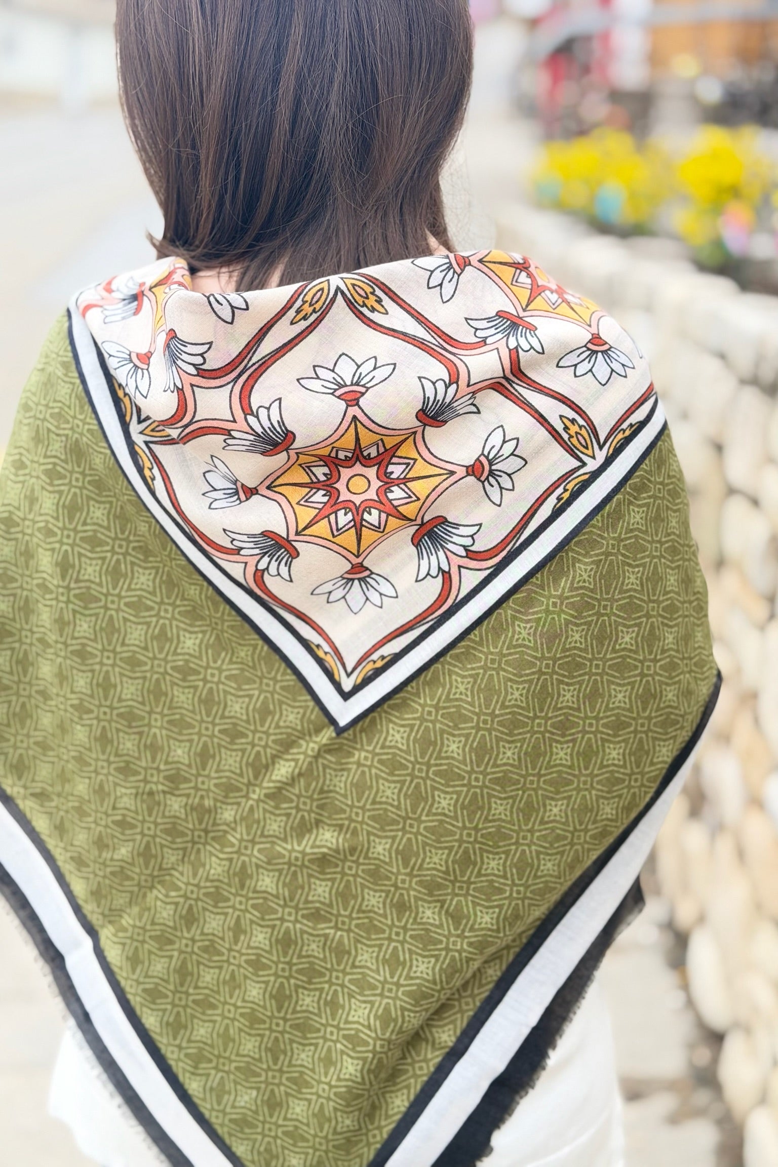 Geometric Lightweight Scarf - Green