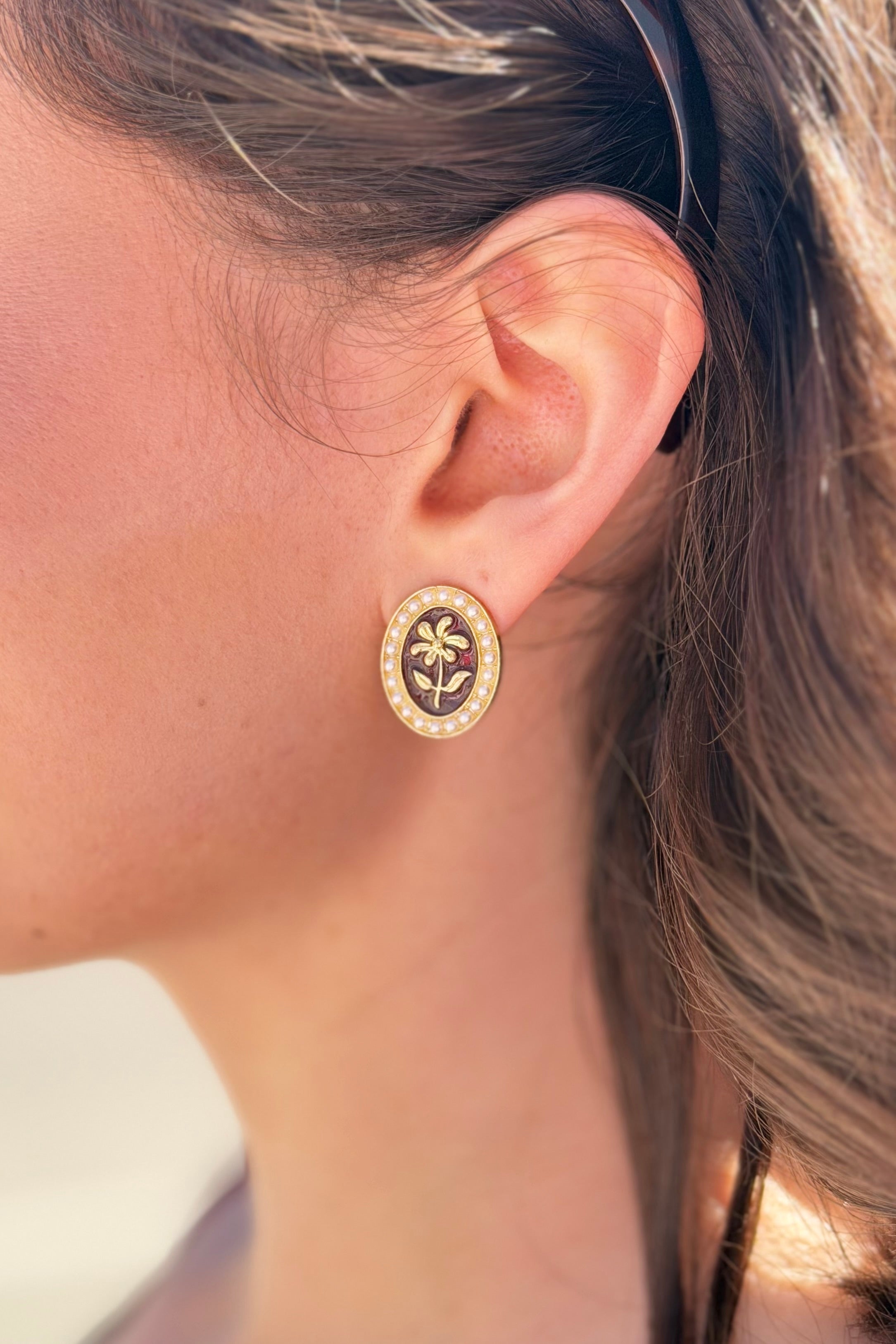 Floral Drop Earrings with Elegant Design
