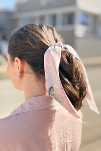 Ponytail Scrunchie With Ribbon - Pink