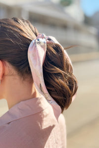 Ponytail Scrunchie With Ribbon - Pink