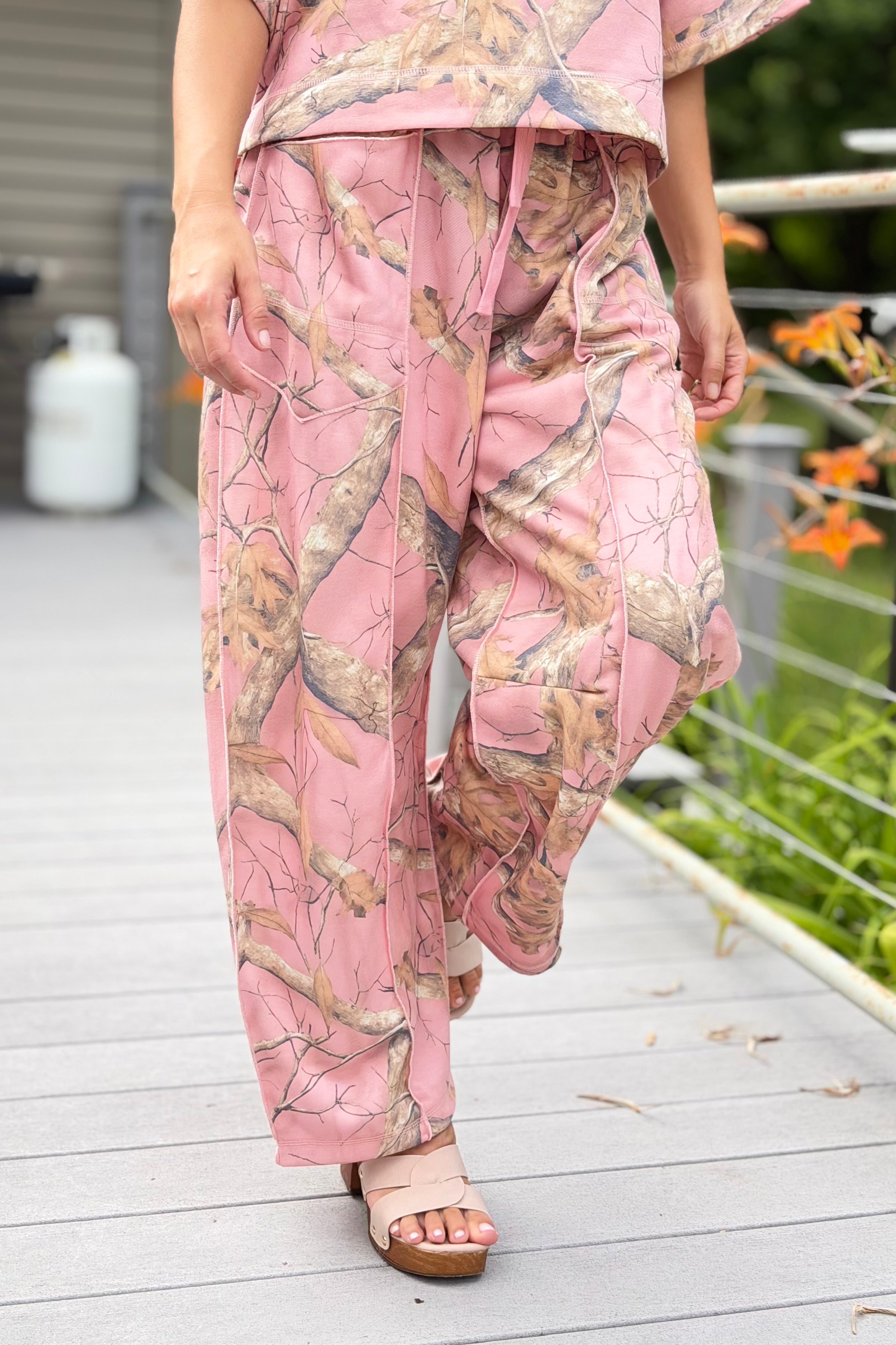 Camo Print Lounge Pants - Pink