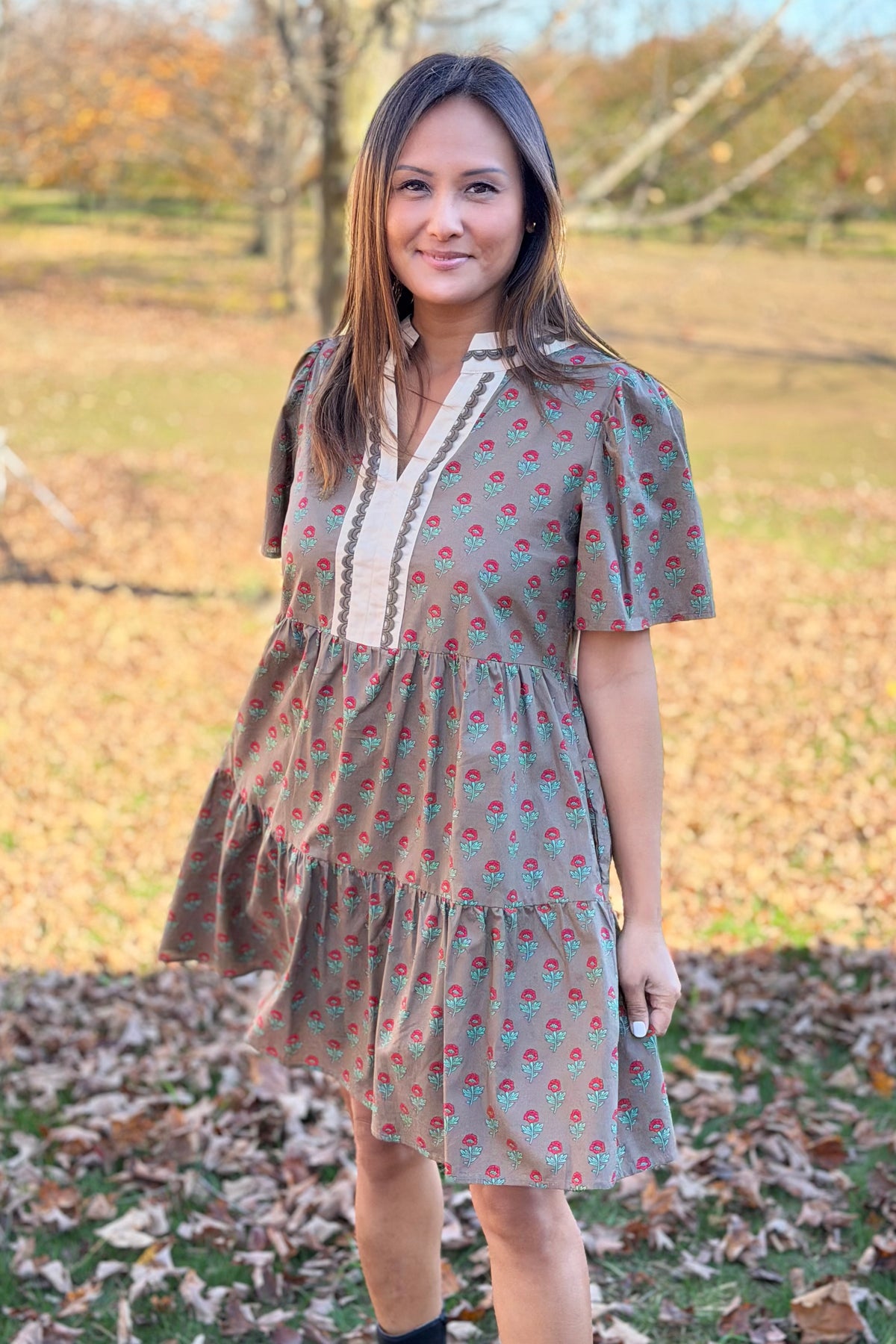 V-Neck Lace Mini Dress - Olive