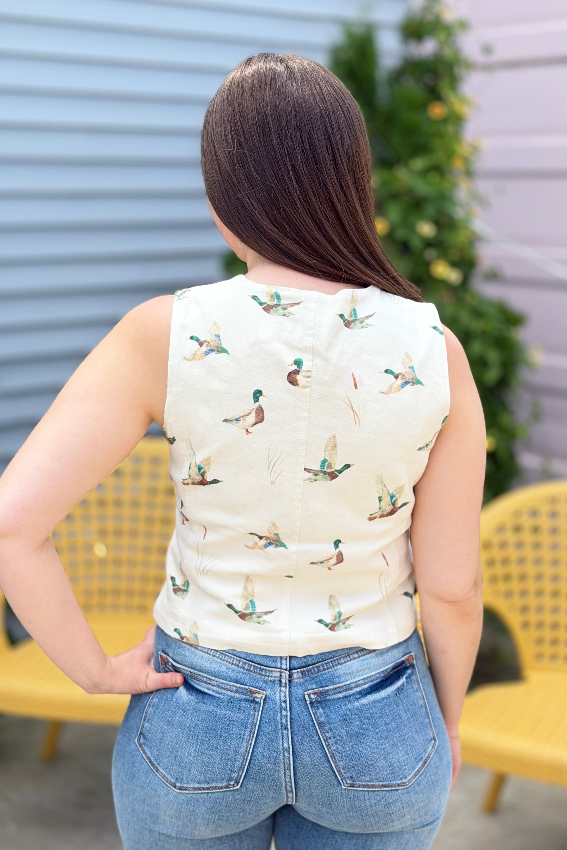 Mallard Cotton Button Down Vest - Ivory