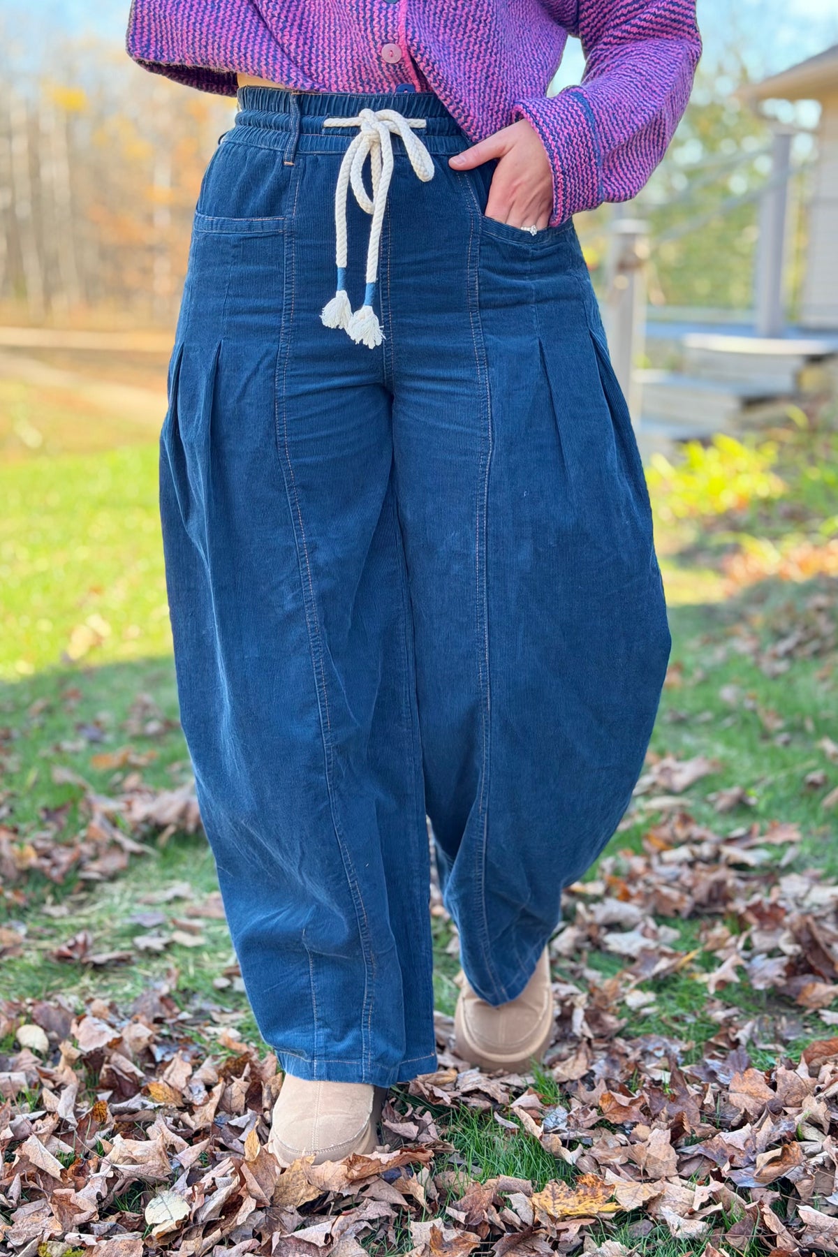 Washed Corduroy Pleated Barrel Pants - Teal