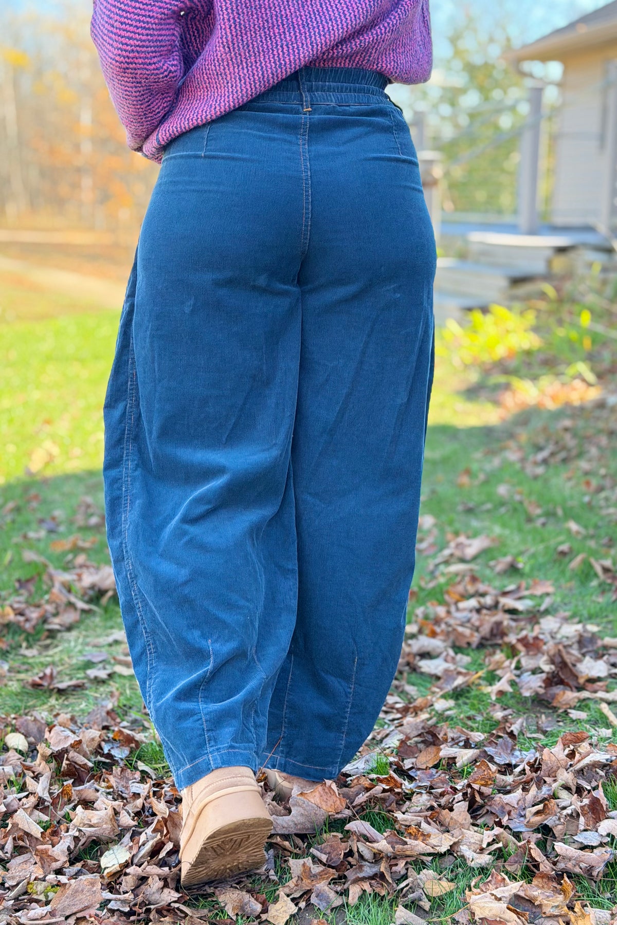 Washed Corduroy Pleated Barrel Pants - Teal