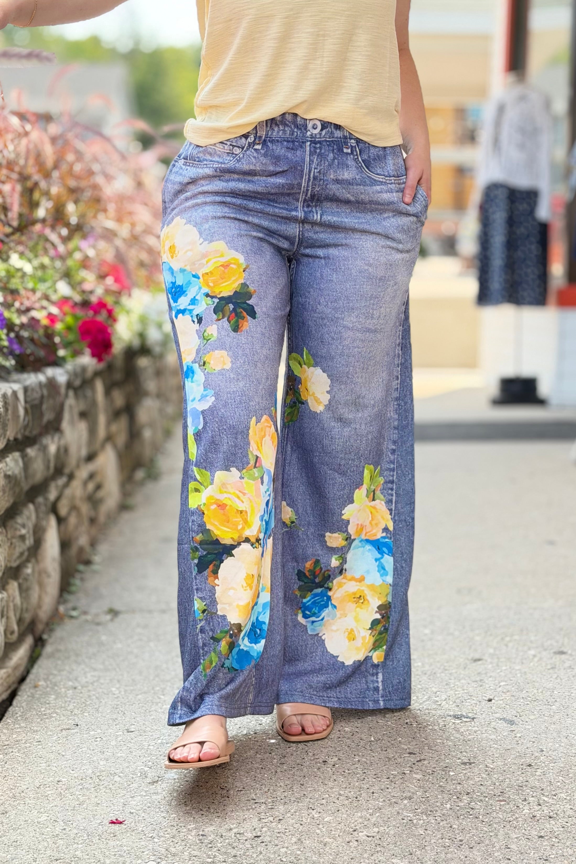 Flower Printed Wide Leg Pants