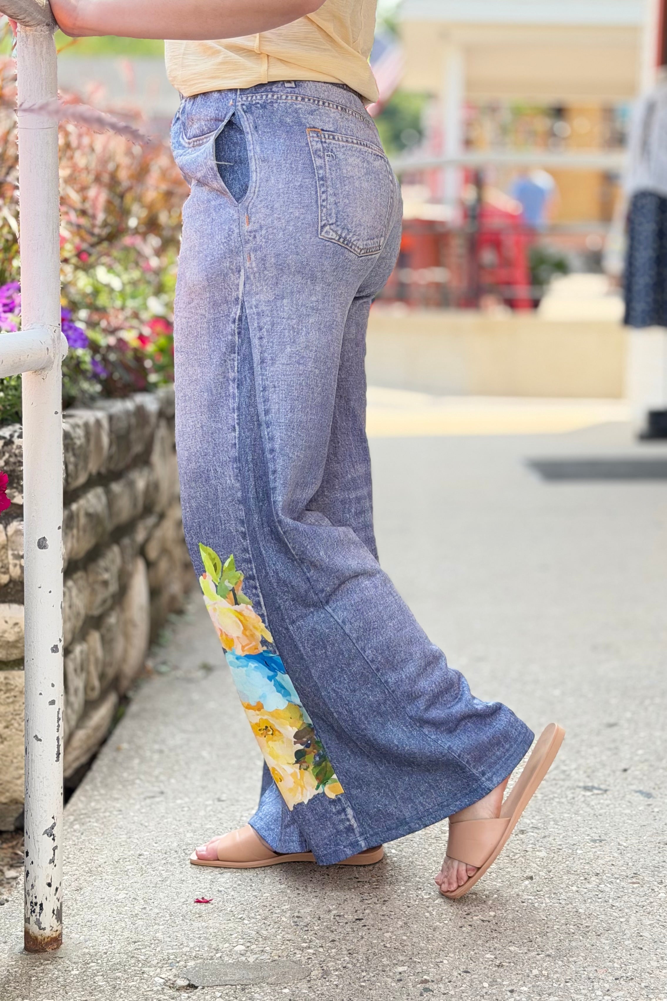 Flower Printed Wide Leg Pants