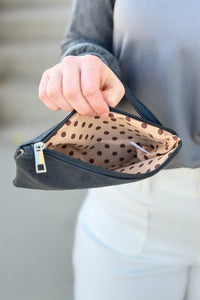 Vibrant Compact Wristlet - Black