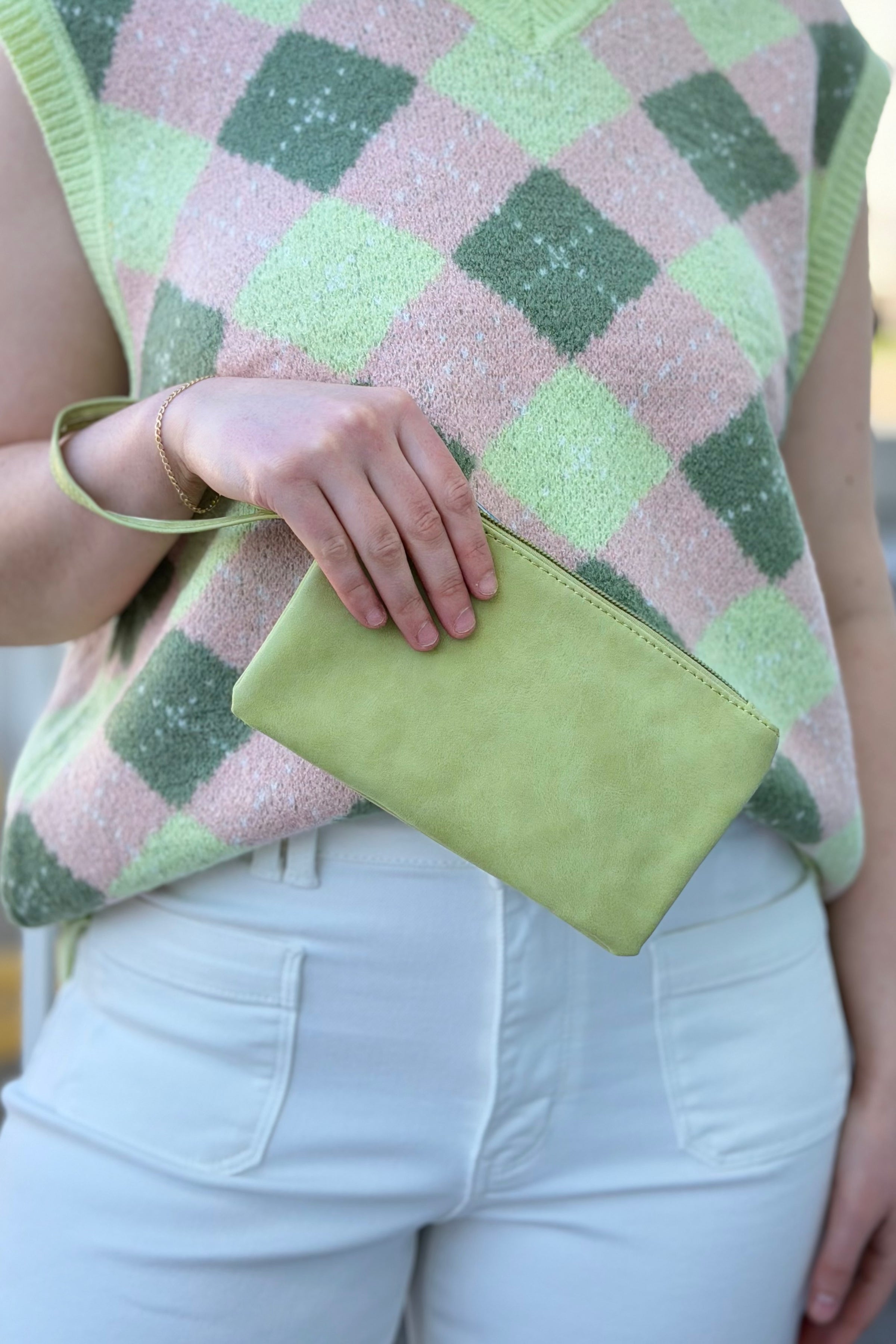 Vibrant Compact Wristlet - Olive