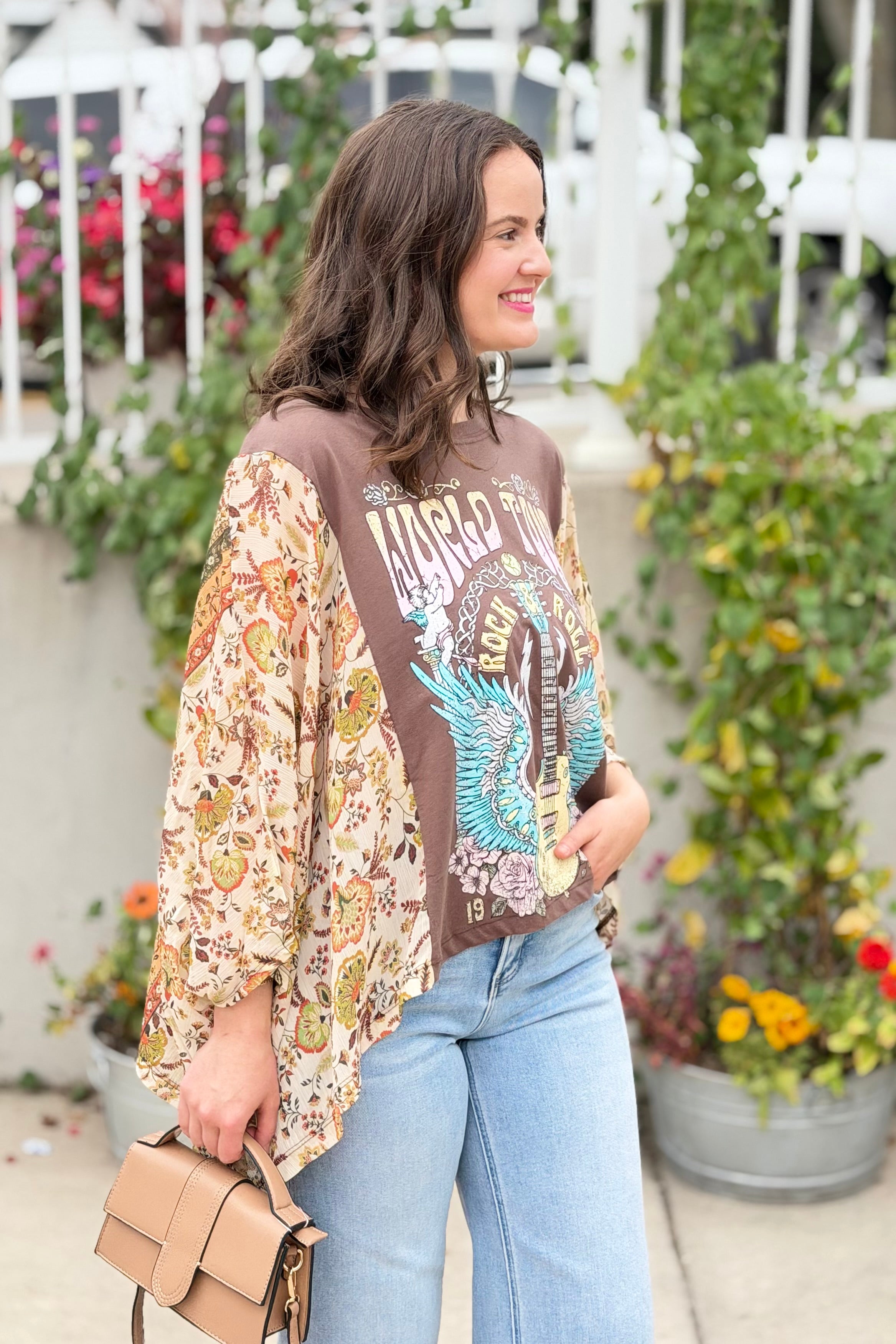 Graphic Boho Top World Tour - Brown