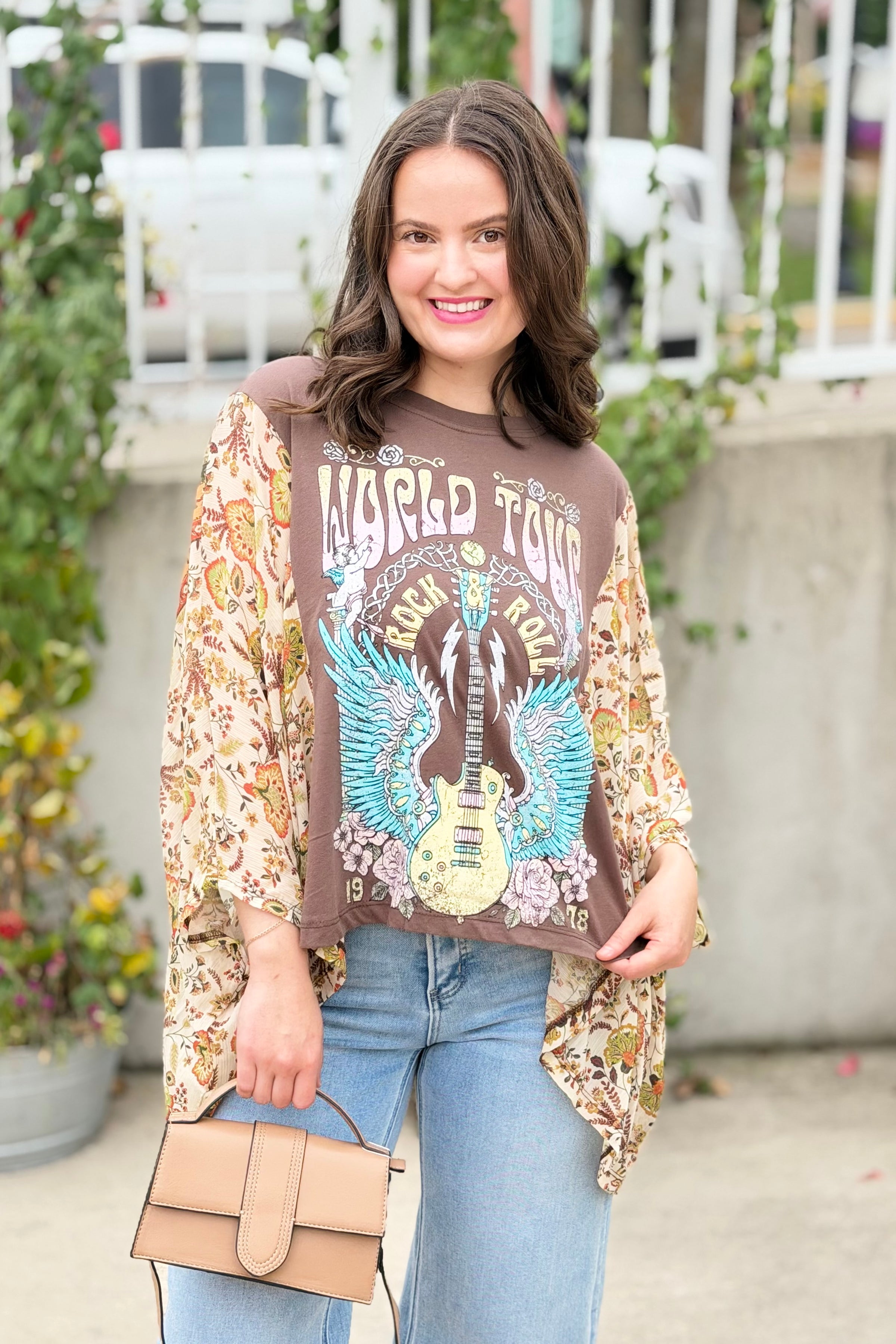 Graphic Boho Top World Tour - Brown