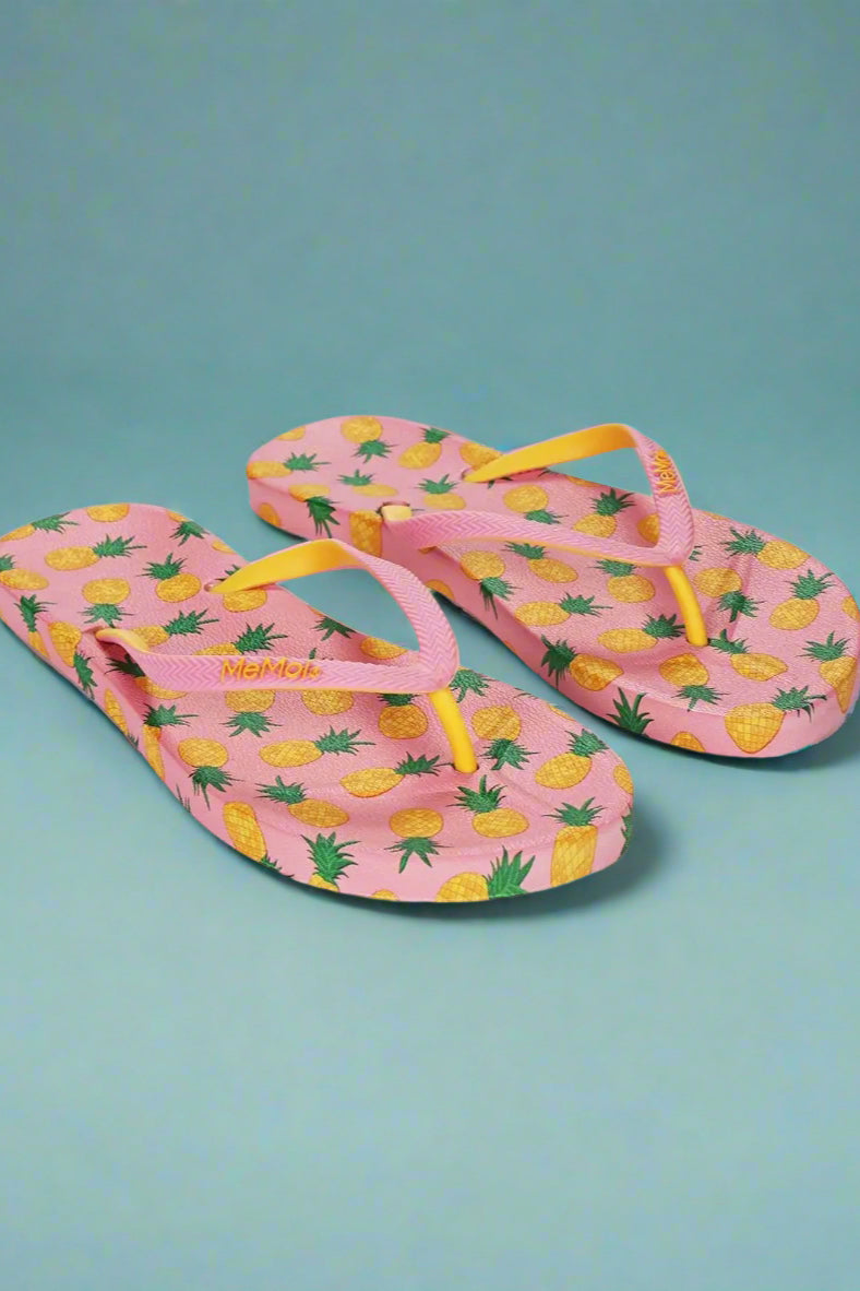 Women's Pineapple Flip Flops & Mesh Bag Set